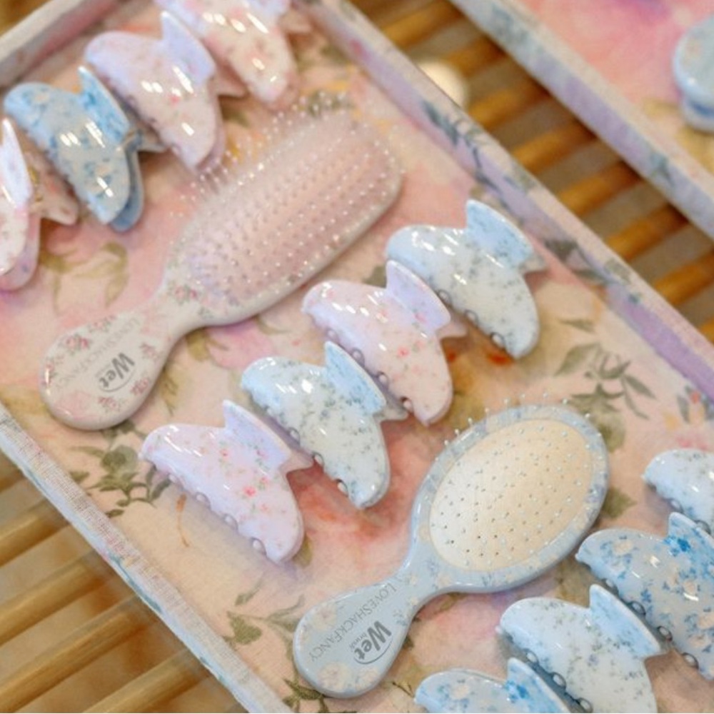 LoveShackFancy X Goody Pink Small Claw Clip - Picture 9 of 12